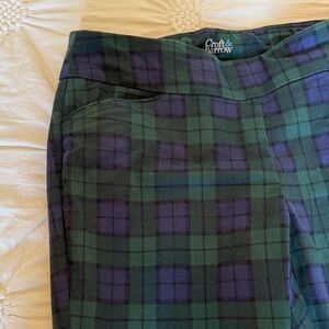 Croft & Barrow Green and  Blue/purple Checkered pull on Pants. Wms 14P REGULAR